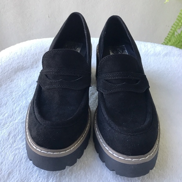 DV Dolce Vita Temecula style black suede-like sz 6 Manmade materials Rub… - Picture 3 of 9